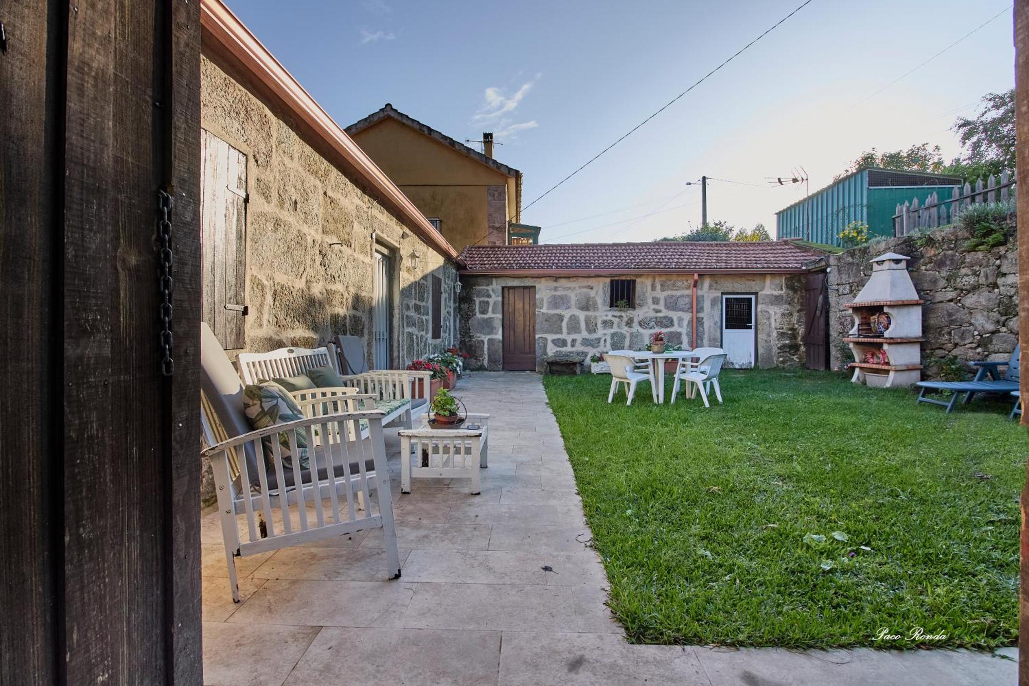 Villa Casa De Mila En Creciente Pontevedra Esterno foto