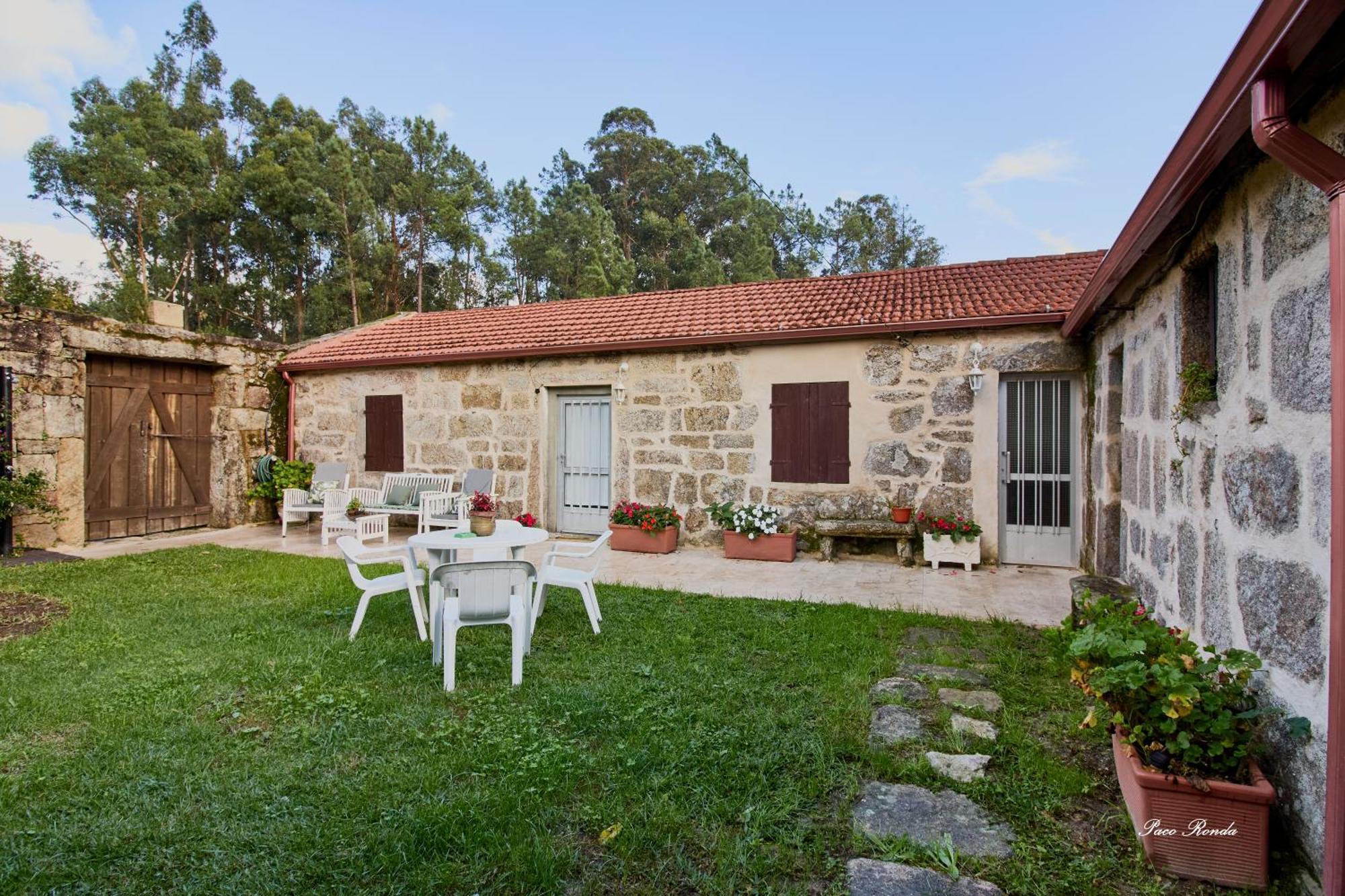 Villa Casa De Mila En Creciente Pontevedra Esterno foto